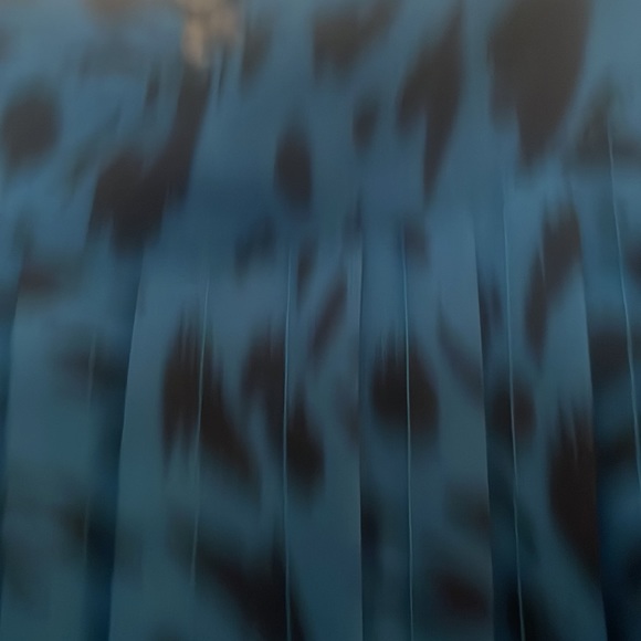 Turquoise and black sleeveless blouse, Ann Taylor size large - Picture 3 of 4